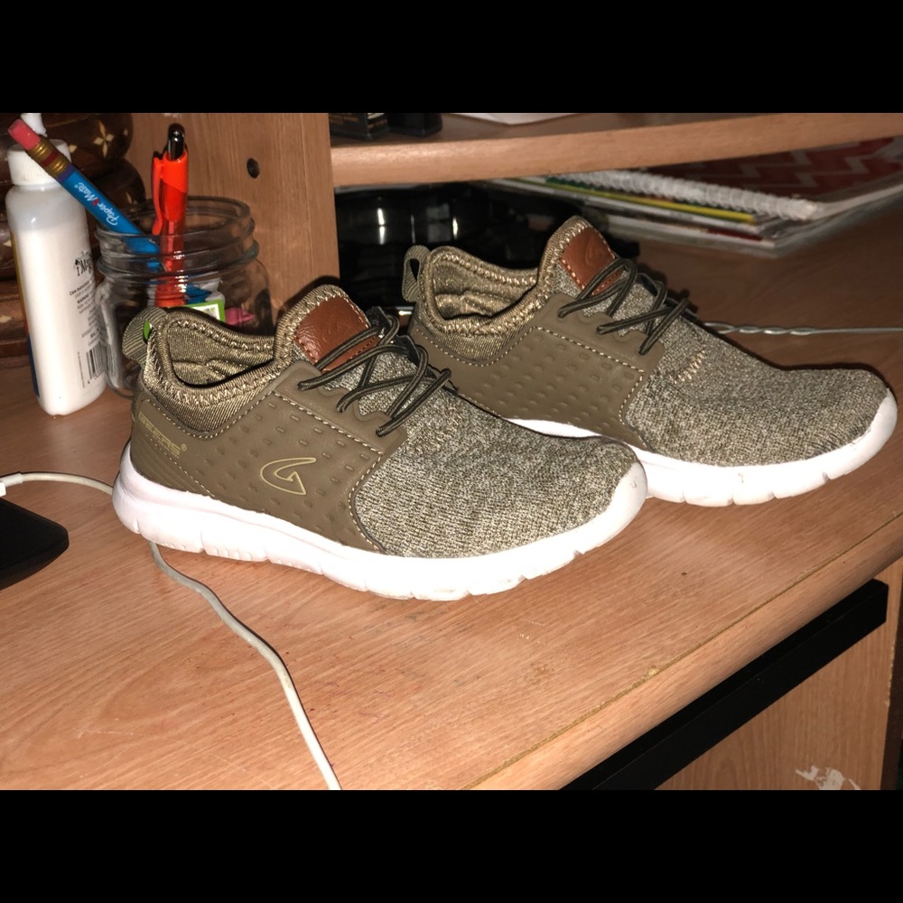 Boys size 11